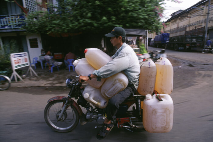 , Admirez Les Étonnantes Motos Porteuses Du Vietnam